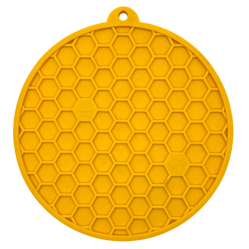 Round honeycomb dog lick mat with suction cups